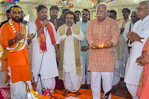 Mohan Bhagwat offers prayers on 'Yogini Ekadashi'